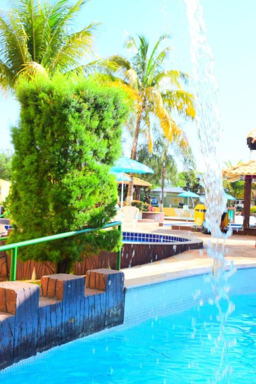 LINDO FLAT com PARQUE AQUÁTICO PERTO DO CENTRO DE CALDAS NOVAS! Caldas Novas Exterior foto